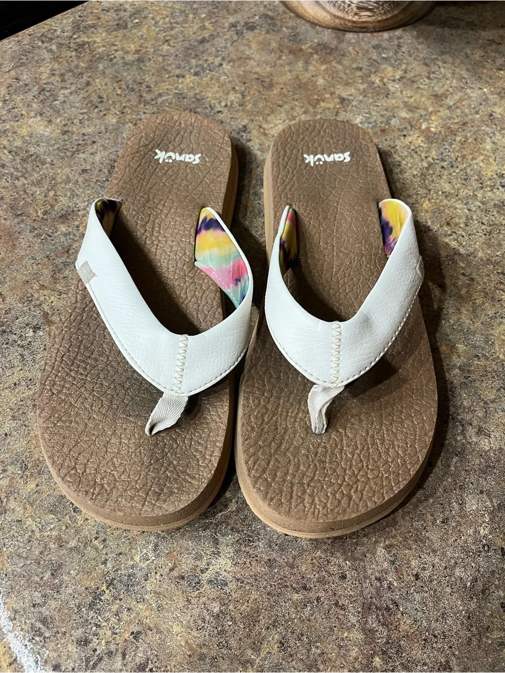 Sanuk Yoga Mat Women’s 8 White Tie Dye Flip Flop Sandals 1126874